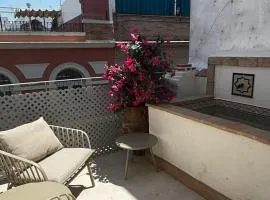 Santas Patronas Olehousing