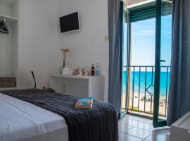 Baron Beach Hotel, hotel a Scauri
