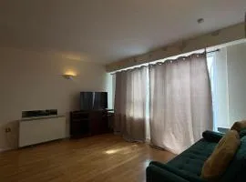 Beautiful 2 Bedroom - Woolwich