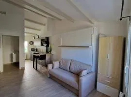Charmant studio rénové dans village provençal