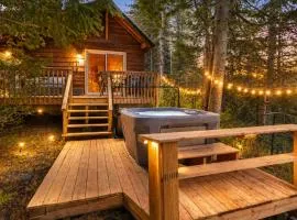 Le Toujours Heureux avec SPA, waterfront, and dock