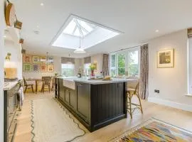 7 Bed in Kimberley oc-p28132