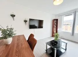 The Easter Suites with free parking