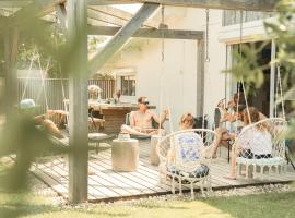 La Maison Bisca – hotel w mieście Biscarrosse-Plage