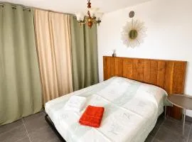 Appartement indépendant dans bas de villa entre mer & montagnes