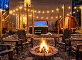 Poconos Bliss Sauna Hot Tub Arcade Lounge