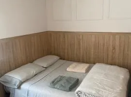 habitación 1 en tercera planta sin ascensor no és piso entero a compartir baño y cocina