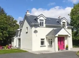 Atlantic Way Cottage - Peaceful Connemara Retreat Near Aran Islands
