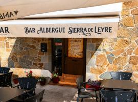 Albergue Sierra De Leyre, hotel din Yesa