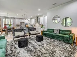 3 Mi to USF: Dog-Friendly Home w/ Large Yard