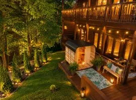 Sleeps 34! Games, Hot Tub, Pool, Minutes To It All