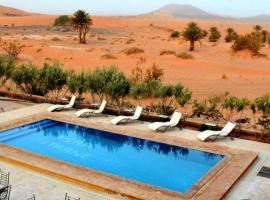 Itrane sahara Auberge, hotel a Taouz