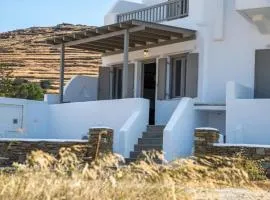 Easy Living Tinos