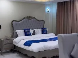 Seven sky hotel