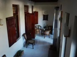 Pearl Of Kandy