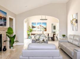 Disneyland Vineyard Villa 6Bed 4Bath Game, hotel di Anaheim
