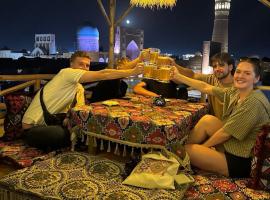 LAYALI boutique TERRACE & Café, hotel u gradu Buksoro