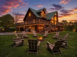 Secluded 18-Acres with Pool Hot Tub Pool Table