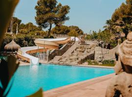 Camping Caledonia, hotel a Tamarit