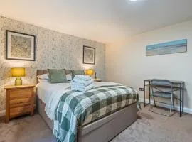 Bay Apartment 1
