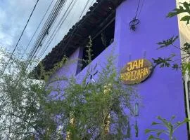 Jah Hospedaria