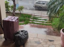 POUSADA ELSHADAY Centro, hotel i Osvaldo Cruz