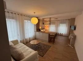 Lucas 10 Apartments