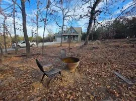 Hilltop Stargazer 5BR Family Retreat Lake Eufaula