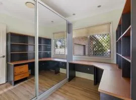Holiday house with private swimming pool