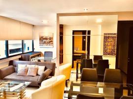 Lovely couzy apartment at Puerto Santa Ana, hotell i Guayaquil