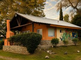 El Tucn Cabin Nature and Tranquility near Salta, מלון בVaqueros