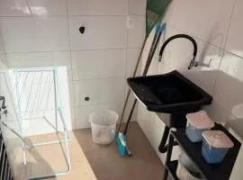 Casa confortavel com um quarto com ar-condicionado
