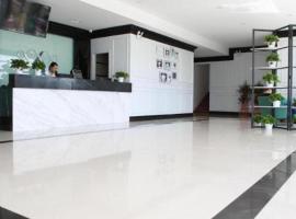 Xana Hotelle Ulanqab Municipal Government Wanda Plaza, hotel di Jining
