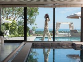 Luxury Villa Christina, khách sạn ở Makrýgialos