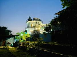 Kevda Crown Estate, hotell i Keora