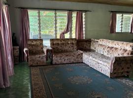 Family Homestay, hotelli Labasassa