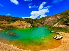 Suites con acceso a lago natural a 20 minutos de Villa de Leyva