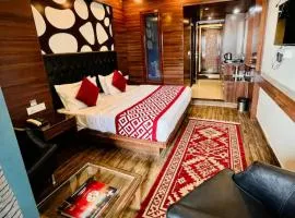 Hotel The Great Him Sri Luxury Rooms Near Mall Road !!! Best Stay In Mussorie