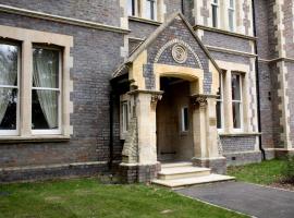 Sherborne House, City Centre Victorian Apartments, hotel in Basingstoke