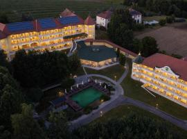 Wellnesshotel Parkschlössl zu Thyrnau Ihr adults only SPA Resort โรงแรมในThyrnau