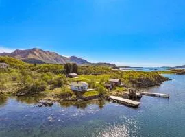 Lofoten Oceanfront - Privat Pier & Beach