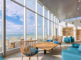 Novotel Thalassa Le Touquet، فندق في لي توكيوت باريس بلاج