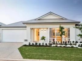 Four-Bedroom House Near Perth Airport
