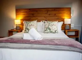 MegaBean Guest Rooms & Coffee Shop