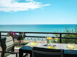 Viesnīca Corfu Glyfada Beach Apartment 25 pilsētā Glifāda