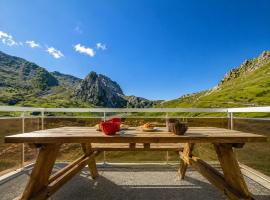 Appt pied des pistes, terrasse et parking couvert, hotel v destinaci La Mongie