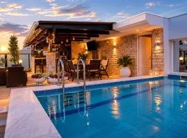 Luxury Penthouse with private pool