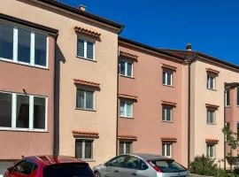2 Bedroom Amazing Apartment In Viskovo