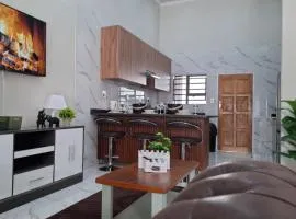 Ficus self catering