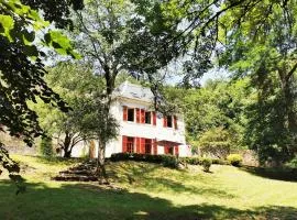 Belle demeure familiale avec parc pres de Lascaux